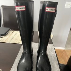 Hunter boots/New Balance mens sandals